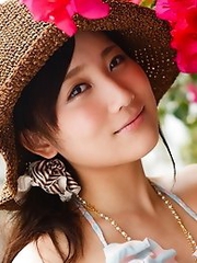 Beautiful and lovely Japanese av idol Mao Kurata goes to a nude paradise to show off her naked body