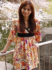 Hot Shiho Goto spreads her legs