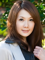 Erika Kirihara Showing Her Sexy Body